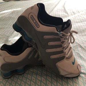 Nike shox size 8.5